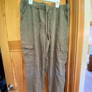 Knox Rose gathered ankle dressy joggers.